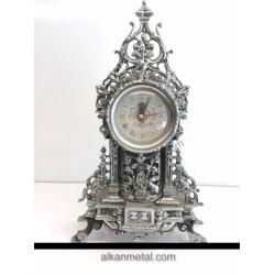 Dekoratif Metal Saat